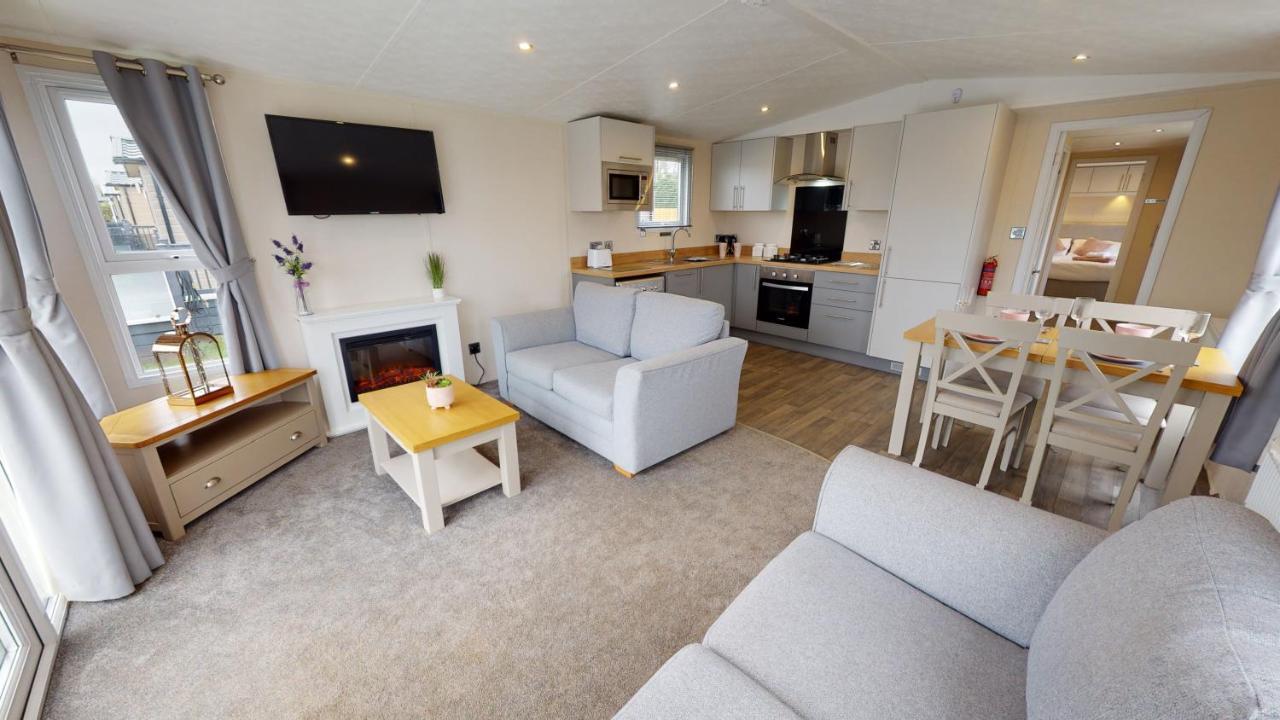 Brackenborough Lakes Resort Louth  Eksteriør billede