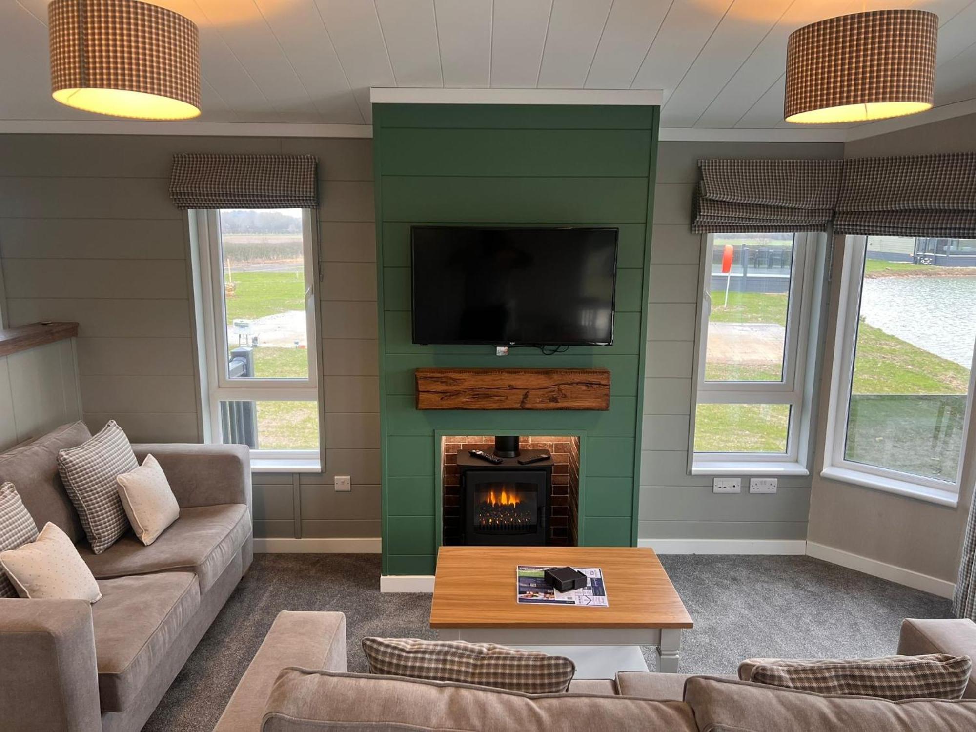 Brackenborough Lakes Resort Louth  Eksteriør billede